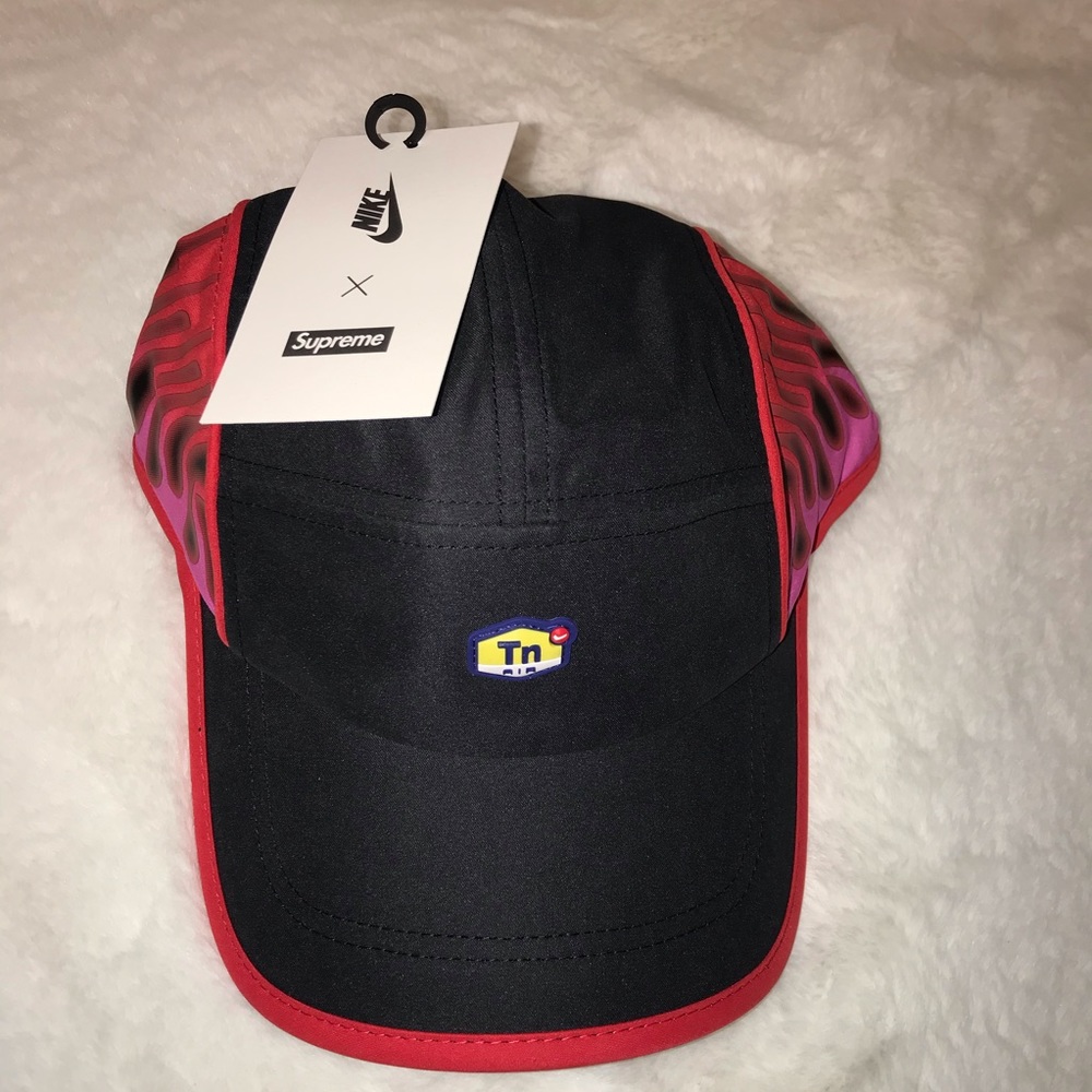 NWT Supreme Nike Air Max plus running hat unisex